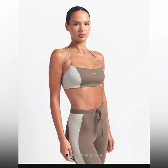 Skims Micro Scoop Bra High-Waisted 26" Stirrup Leggings with Drawcord Set - Picture 2 of 5